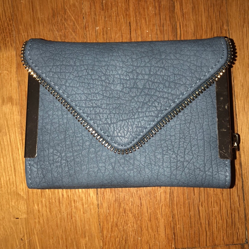 Clutch wallet